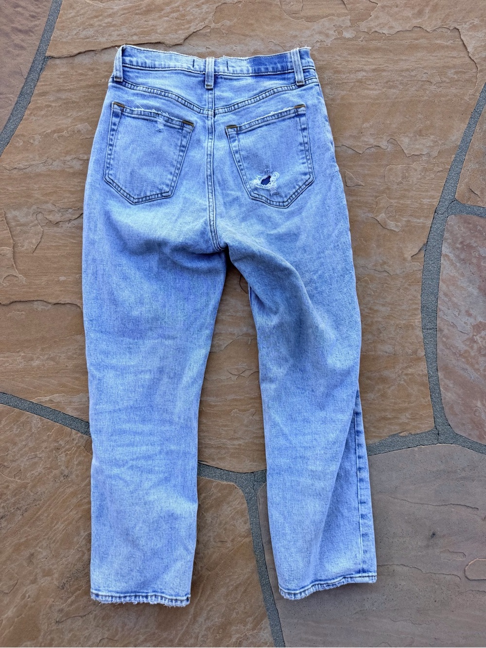 Abercrombie & Fitch Light Blue Ultra High Rise Straight Jeans - Picture 3 of 3